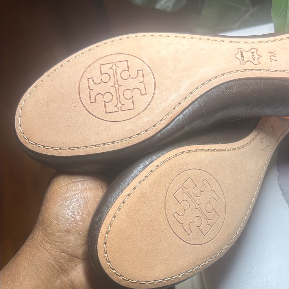 Tory Burch Brown and Orange Flats NWOT negotiable!! - Picture 4 of 5